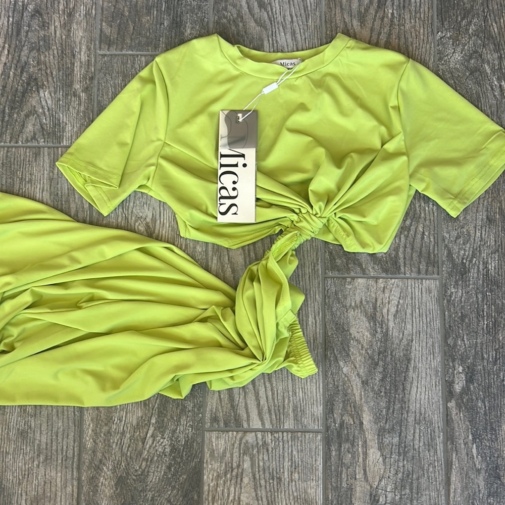 Tie front midi green dress